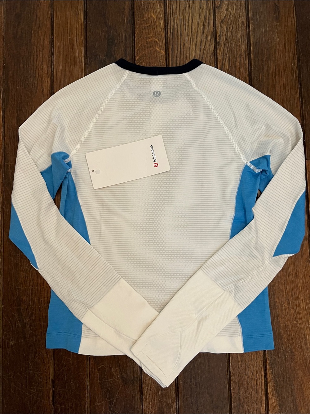 Lululemon White Ocean Wave True Navy Swiftly Tech Long Sleeve Top Size 4 NWT - Picture 5 of 5